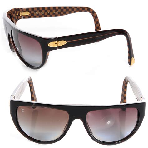 louis vuitton polarized sunglasses.